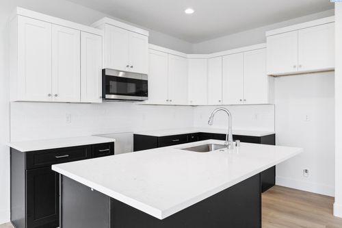 7518 Grapevine Ct, West Richland, WA, 99353-5586 | Card Image