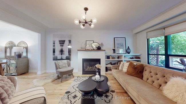 329 Towercrest Dr, House other with 4 bedrooms, 2 bathrooms and 2 parking in Newmarket ON | Image 9