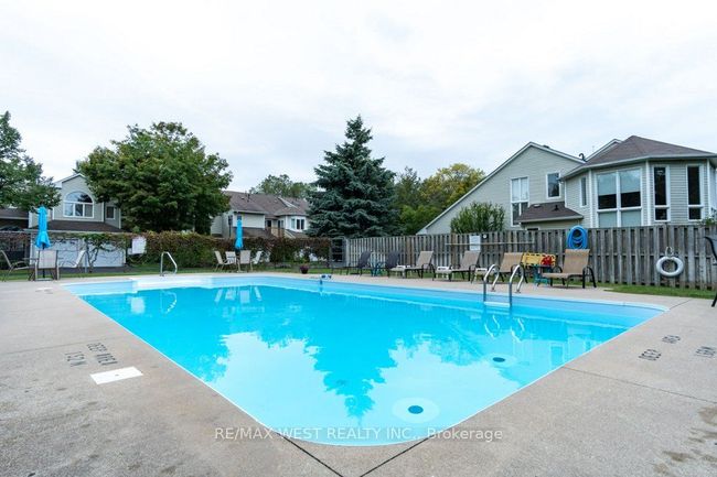 29 Sundial Crt, Condo with 4 bedrooms, 3 bathrooms and 1 parking in Collingwood ON | Image 17