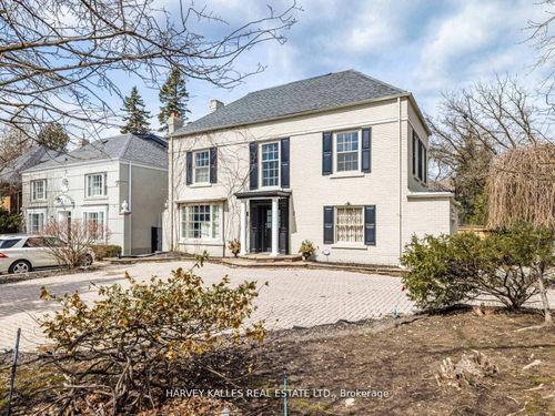 2 Silverwood Ave, Toronto, ON, M5P1W4 | Card Image