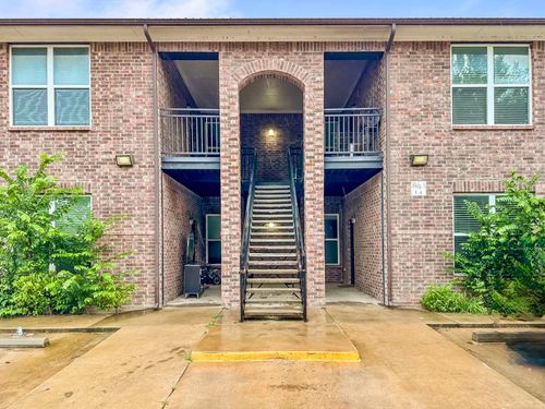 1408 Se 1st St, Smithville, TX, 78957-2017 | Card Image
