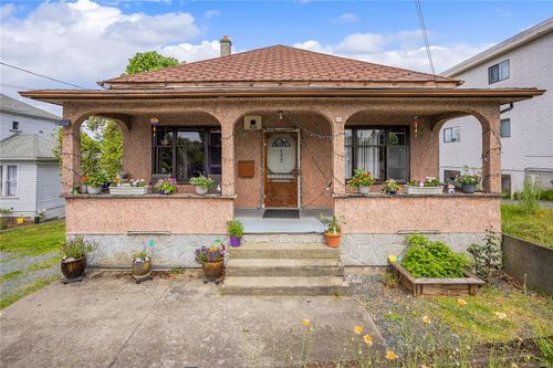 532 Prideaux St, Nanaimo, BC, V9R2N7 | Card Image
