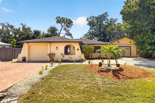 1018 Kensington St, PORT CHARLOTTE, FL, 33952-1522 | Card Image