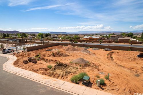 30-782 E Crimson Flare Ln, Ivins, UT, 84738 | Card Image