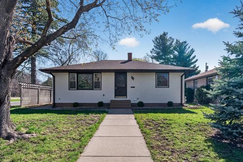 856 24th Ave N, South Saint Paul, MN, 55075-1327 | Card Image