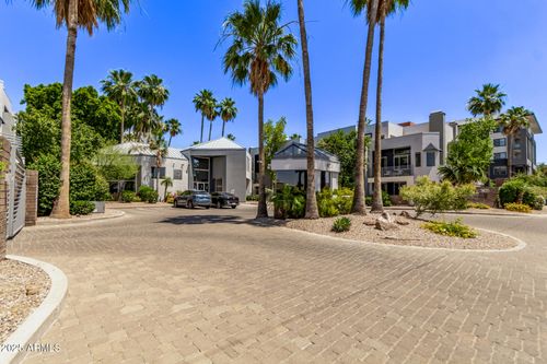 2083-3633 N 3rd Ave, Phoenix, AZ, 85013-3914 | Card Image