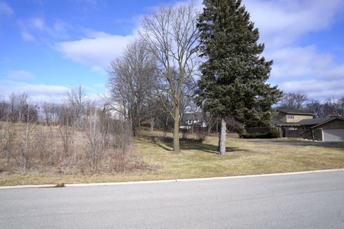 264 Crozier Dr, Grayslake, IL, 60030-7965 | Card Image