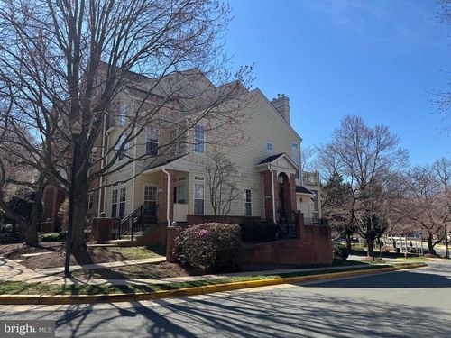 513-1348 Garden Wall Cir, RESTON, VA, 20194-1981 | Card Image