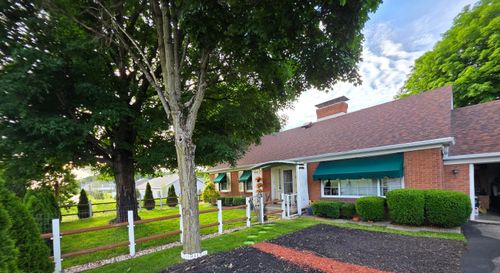2072 N Columbus St, Lancaster, OH, 43130-8801 | Card Image