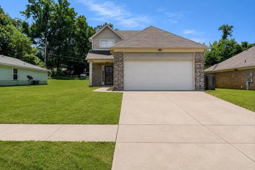 4001 Wesley Forest Pl S, Memphis, TN, 38109-3867 | Card Image