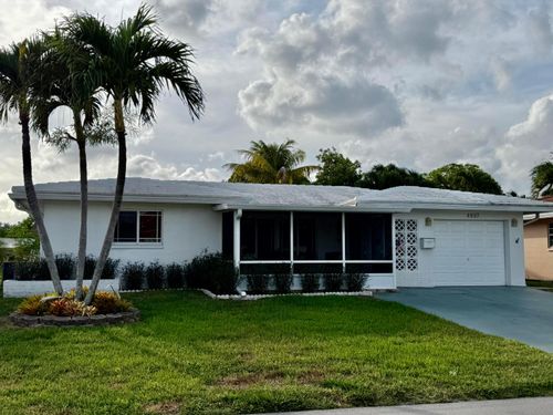 4927 Nw 47th Ter, Tamarac, FL, 33319-3665 | Card Image