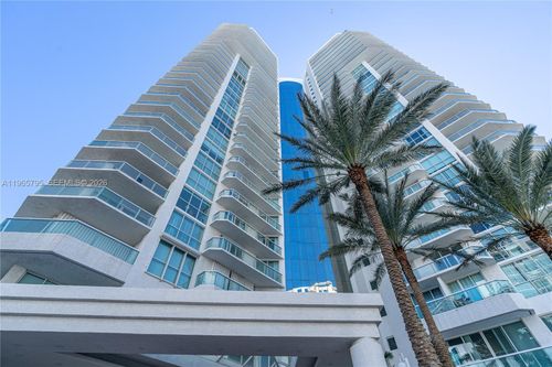744-16400 Collins Ave, Sunny Isles Beach, FL, 33160-4564 | Card Image