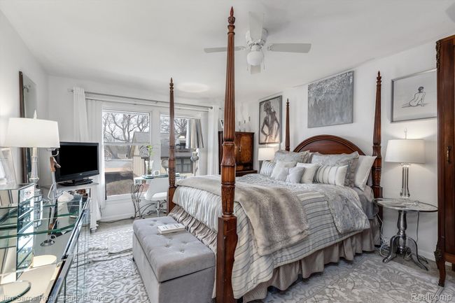 APT-10 - 1750 Vernier Rd, Condo with 2 bedrooms, 2 bathrooms and null parking in Grosse Pointe Woods MI | Image 12