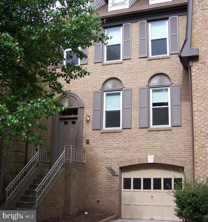 Residential Lease in ALEXANDRIA 3