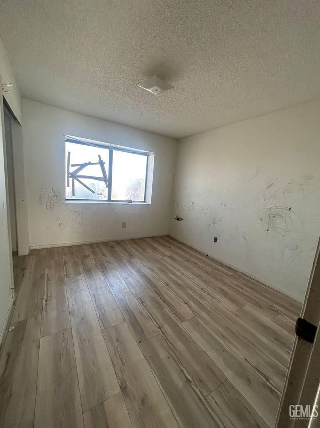 21653 Golden Hills Blvd, House other with 3 bedrooms, 2 bathrooms and null parking in Tehachapi CA | Image 8