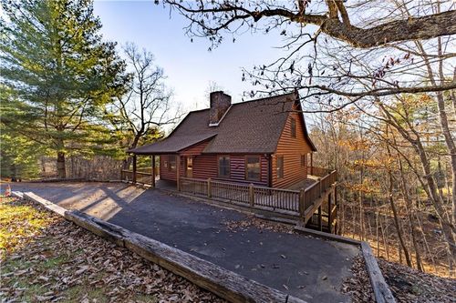 893 Deerwood Rd, Piney Creek, NC, 28663-9293 | Card Image