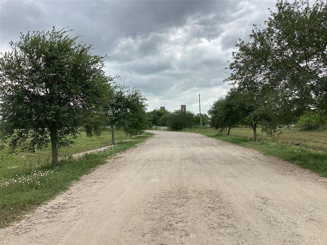 driveway | Image 37