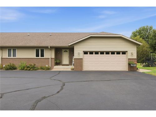 9852 162nd St, Chippewa Falls, WI, 54729-5057 | Card Image