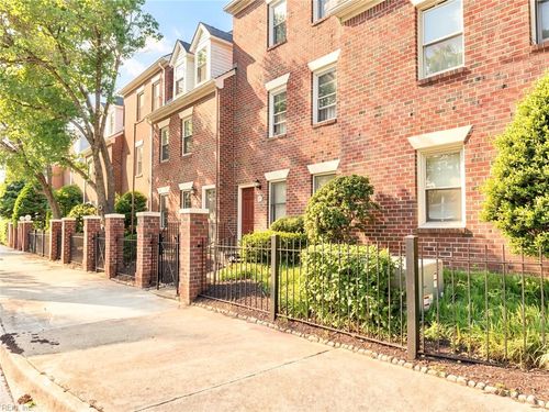 217 Eaton St, Hampton, VA, 23669-4015 | Card Image