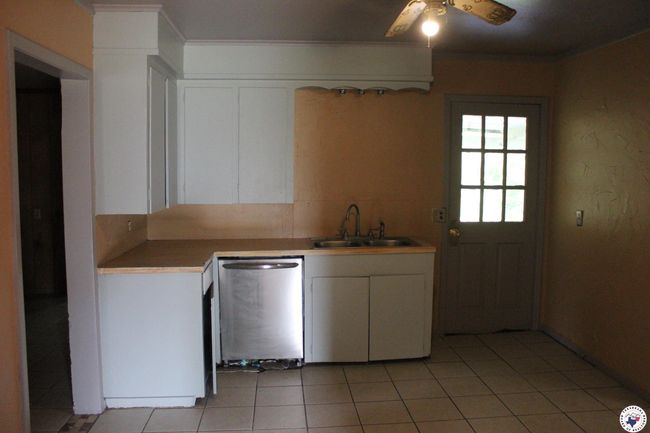 403 N Foster N Foster St, House other with 3 bedrooms, 2 bathrooms and null parking in Linden TX | Image 7
