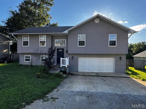 241 Rocky Ridge Ln, Poplar Bluff, MO, 63901-8529 | Card Image