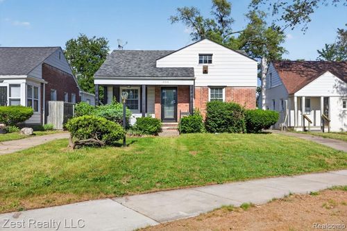 18540 Rosemont Ave, Detroit, MI, 48219-2938 | Card Image