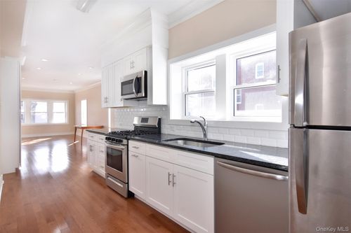 apt-2n-519 Fifth Ave, Pelham, NY, 10803-1261 | Card Image