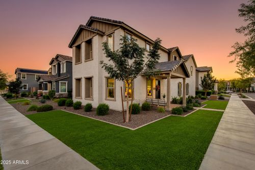 1935 W Lariat Ln, Phoenix, AZ, 85085-8933 | Card Image