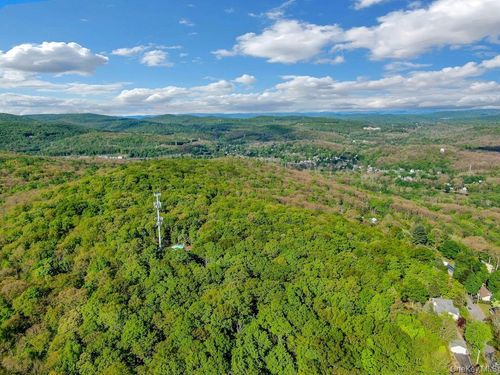 26 Council Crest Rd, Sloatsburg, NY, 10974-1831 | Card Image