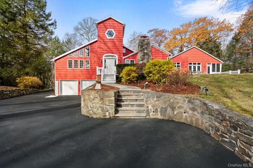 381 W Mountain Rd, Ridgefield, CT, 06877-2920 | Card Image