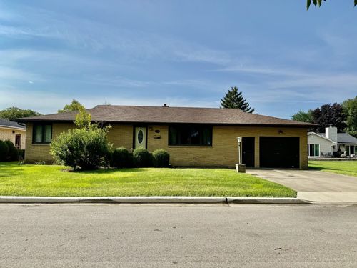 1432 23rd St, Peru, IL, 61354-1306 | Card Image