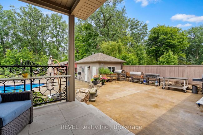 3676 Rebstock Rd, House other with 5 bedrooms, 4 bathrooms and 13 parking in Crystal Beach ON | Image 33