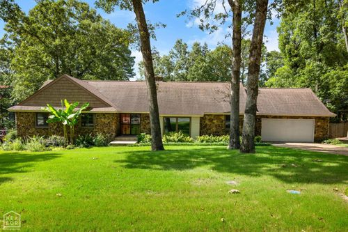2201 Paula Dr, Jonesboro, AR, 72404-8011 | Card Image