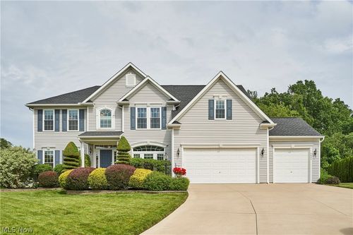 4824 Remmington Ave, Copley, OH, 44321-3232 | Card Image