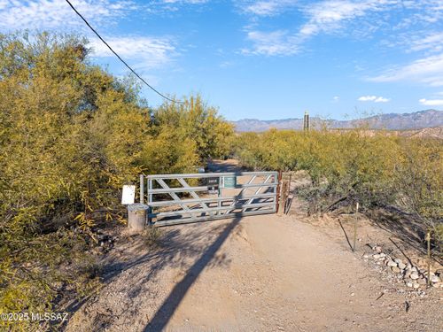 16010 N San Pedro River Road, Benson, AZ, 85602 | Card Image