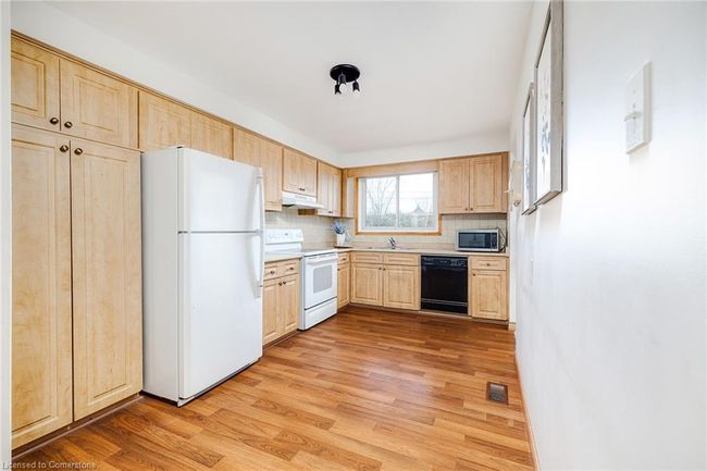 100 Hadeland Ave, House other with 4 bedrooms, 2 bathrooms and 2 parking in Hamilton ON | Image 5