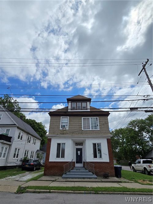 1330 Electric Ave, Lackawanna, NY, 14218-1439 | Card Image
