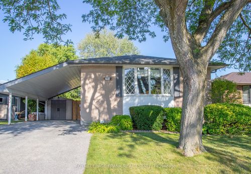 793 Central Park Blvd N, Oshawa, ON, L1G6B2 | Card Image