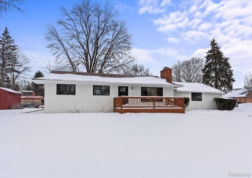 5067 Paro Dr, Flint, MI, 48506-1525 | Card Image