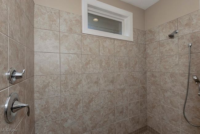 1374 Slate Ct, Condo with 4 bedrooms, 4 bathrooms and null parking in Cleveland Heights OH | Image 24
