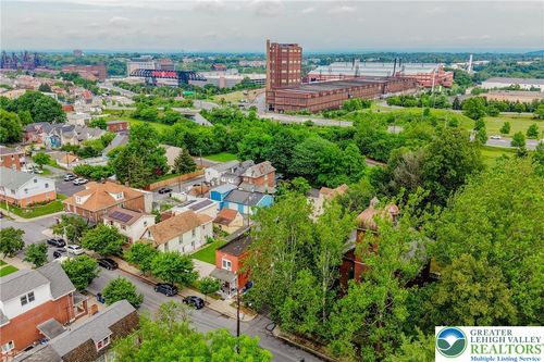 1521 E 6th St, Bethlehem, PA, 18015-2214 | Card Image