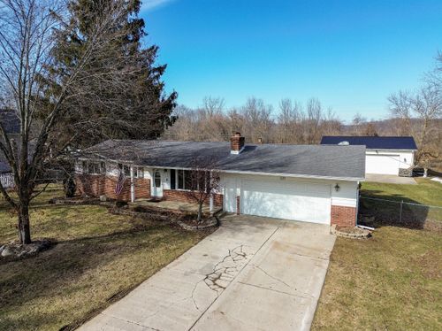 635 E Mill St, Capac, MI, 48014-3165 | Card Image