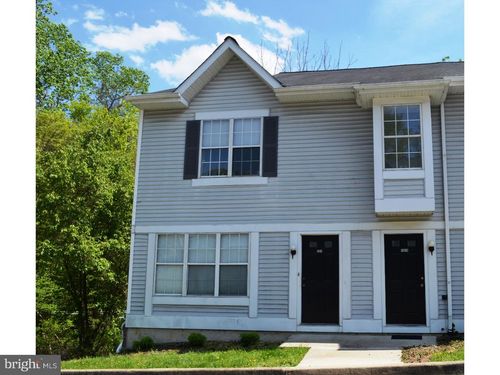 131A Emery Ct, NEWARK, DE, 19711-6002 | Card Image