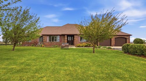 9096 E Stagecoach Trl, WARREN, IL, 61087-9716 | Card Image