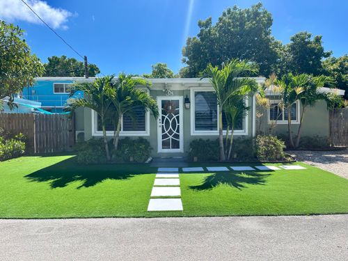 38 Pirates Dr, Key Largo, FL, 33037-2320 | Card Image