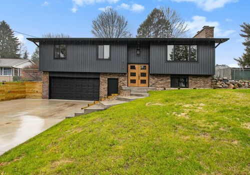 1149 Cadet Ln, Kalamazoo, MI, 49009-8021 | Card Image