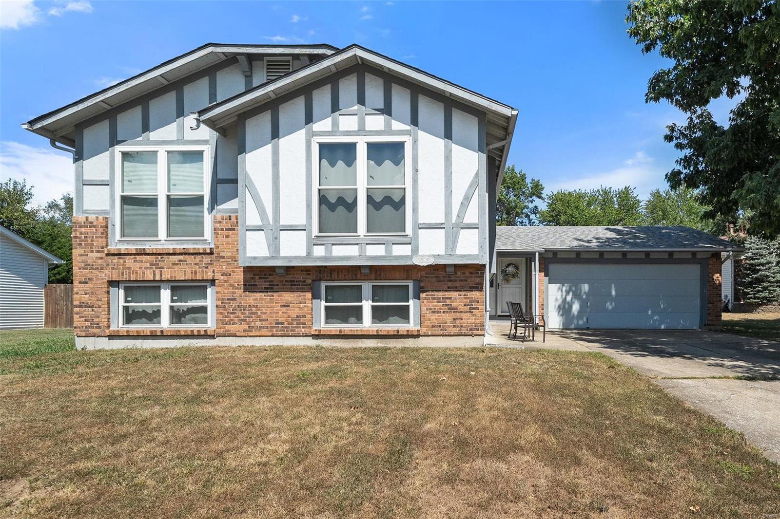 Spencer Ct, Saint Peters, MO 63376