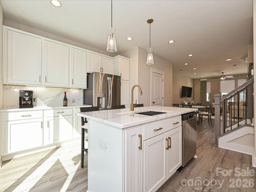 csw0316-1217 E 34th St, Charlotte, NC, 28205-1608 | Card Image