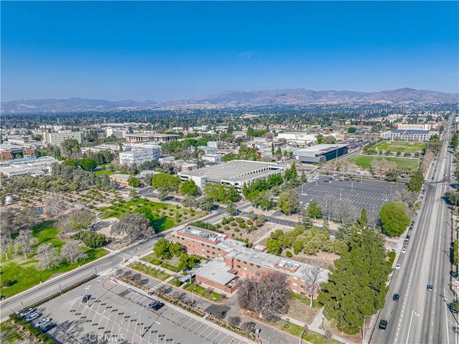 UNIT-237 - 10331 Lindley Ave, Condo with 2 bedrooms, 2 bathrooms and 2 parking in Porter Ranch CA | Image 26