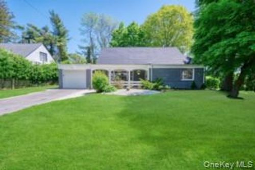 55 Warwick Rd, Great Neck, NY, 11023-1626 | Card Image